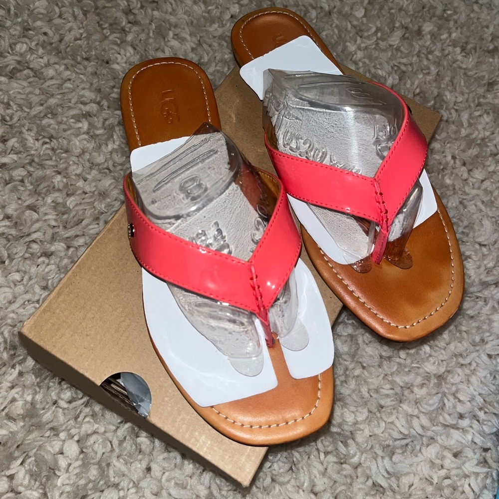 Uggs sandals